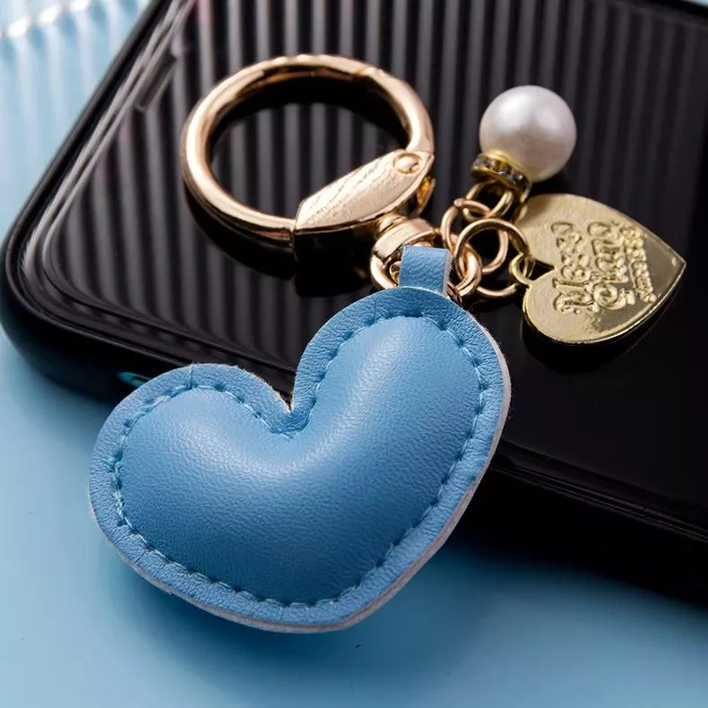 Trendy Heart-Shaped PU Leather Keychain Trendy Heart-Shaped PU Leather Keychain